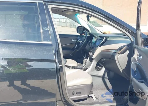 2017 Hyundai Santa Fe Sport 2.4L z USA, uszkodzony, nr VIN 5NMZU3LB7HH005475